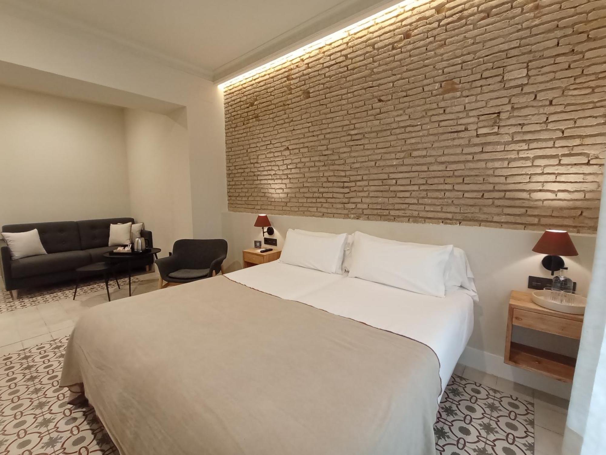Uma Suites Parada Del Marques Sevilla Exterior foto